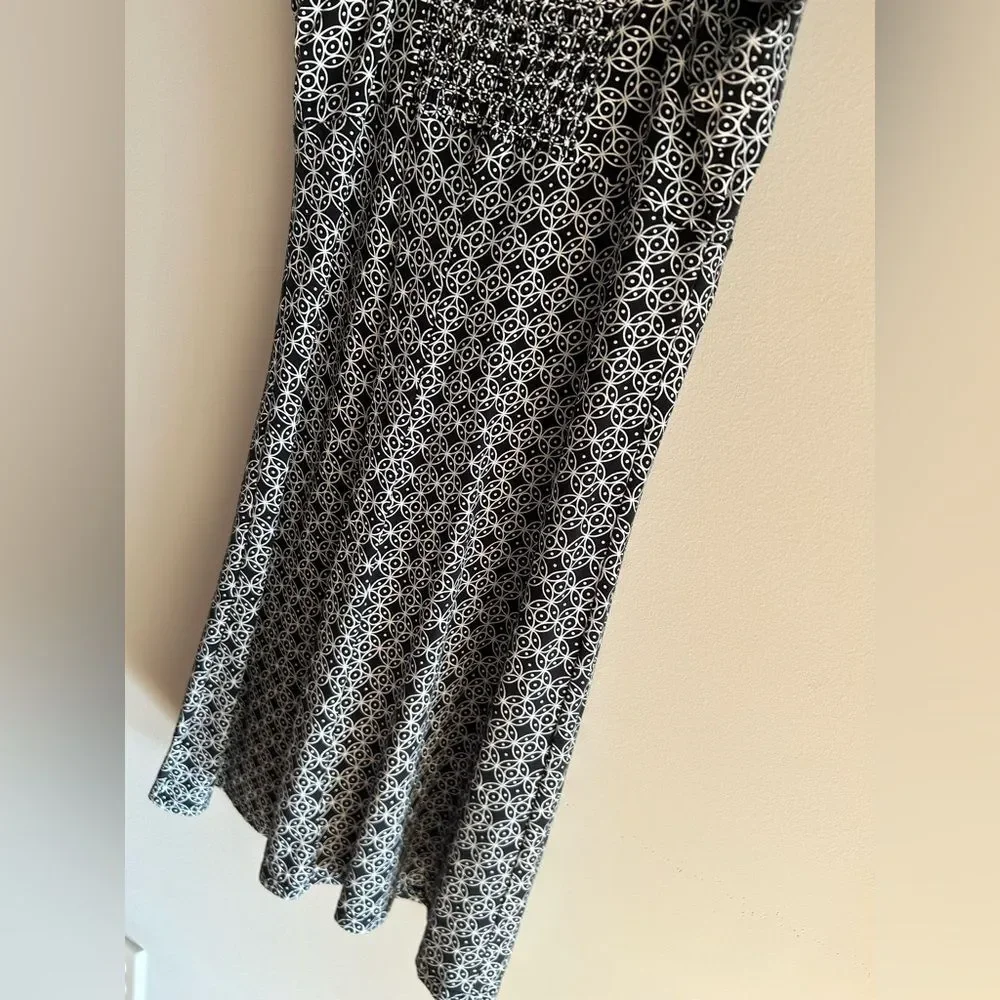 Madison Dress Black and White Geometric Patterned Size Small Sundress